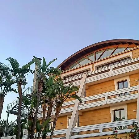 Albatres Palace Hotel